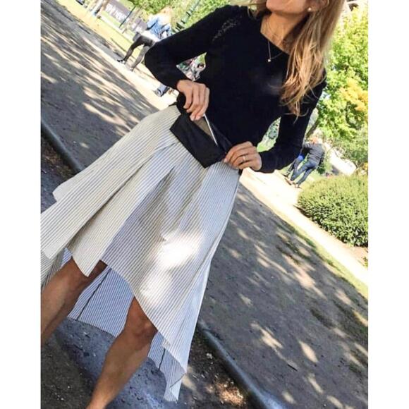 NEW HI LOVE TRAVEL women's puffer crossbody fanny pack in shimmer black - Picture 5 of 5